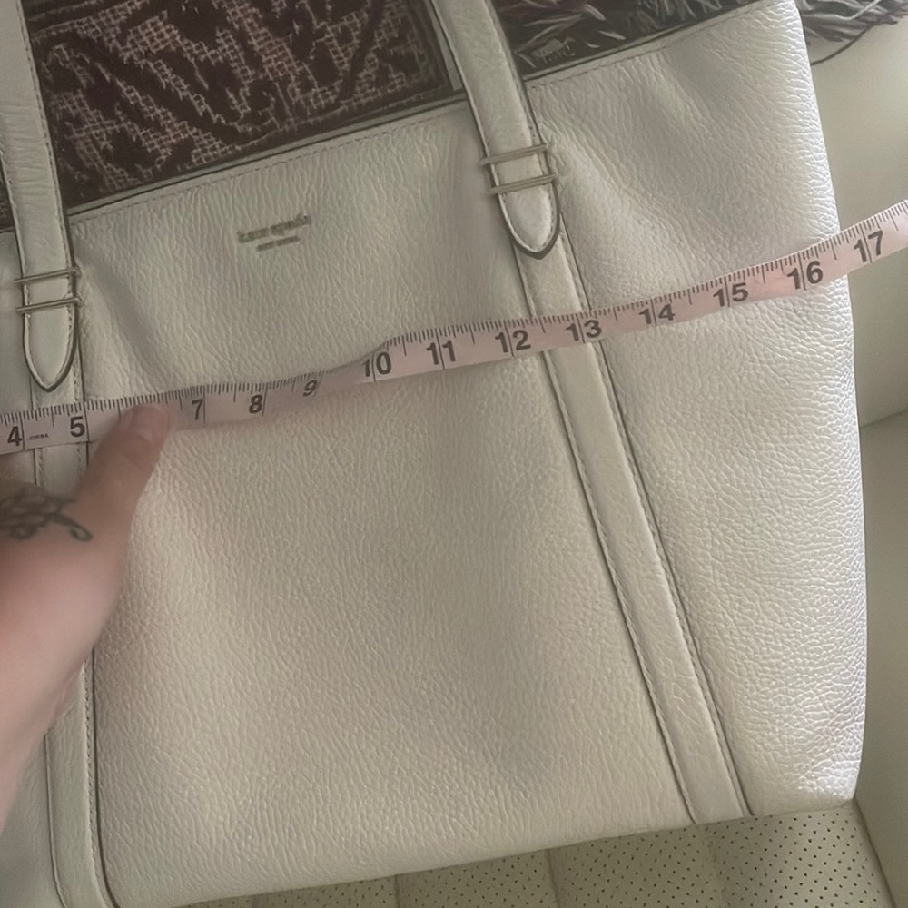 Large Kate Spade ♠️ bag. - Picture 13 of 14